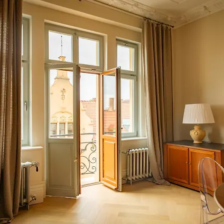شقة Lesprit De - Stilvolle Altbauwohnung Mit Historischem Charme *