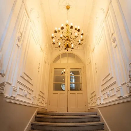 Lesprit De - Stilvolle Altbauwohnung Mit Historischem Charme شقة *